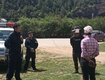 背包民警、邻家警察、娃娃司令……他一直在路上！